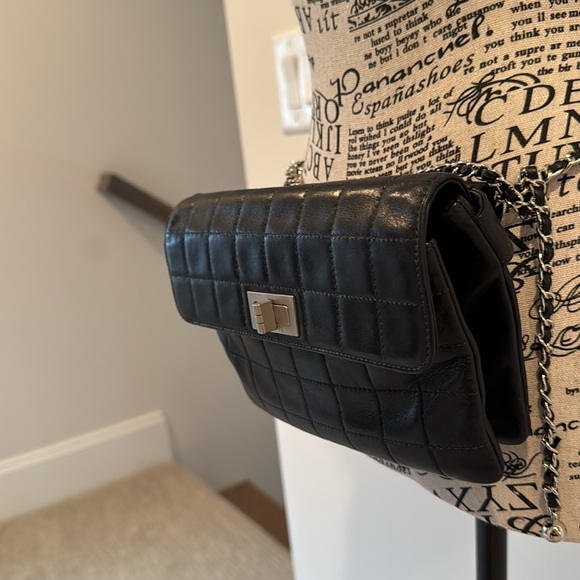 🔥❤️ CHANEL CHOCOLATE BAR 2.55 LAMBSKIN FLAP CLUTCH/WAIST BAG 🔥❤️ - Picture 9 of 16